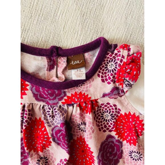 Bundle of 6 floral baby girl outfits, size 3-6M - some higher end brands - Picture 3 of 7